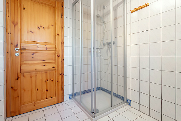 Ferienhaus_Karlshagen_Lange_Badezimmer_3